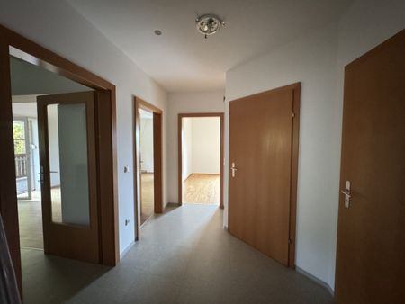*58m² helle 2-Zimmer-Wohnung mit Balkon Nähe Ortszentrum von Bad Waltersdorf - Foto 3
