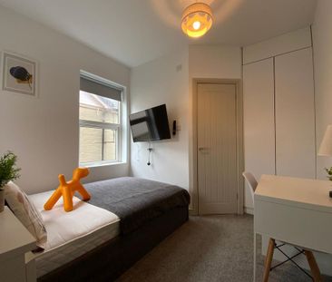 1 bedroom in a house share to rent - Photo 5