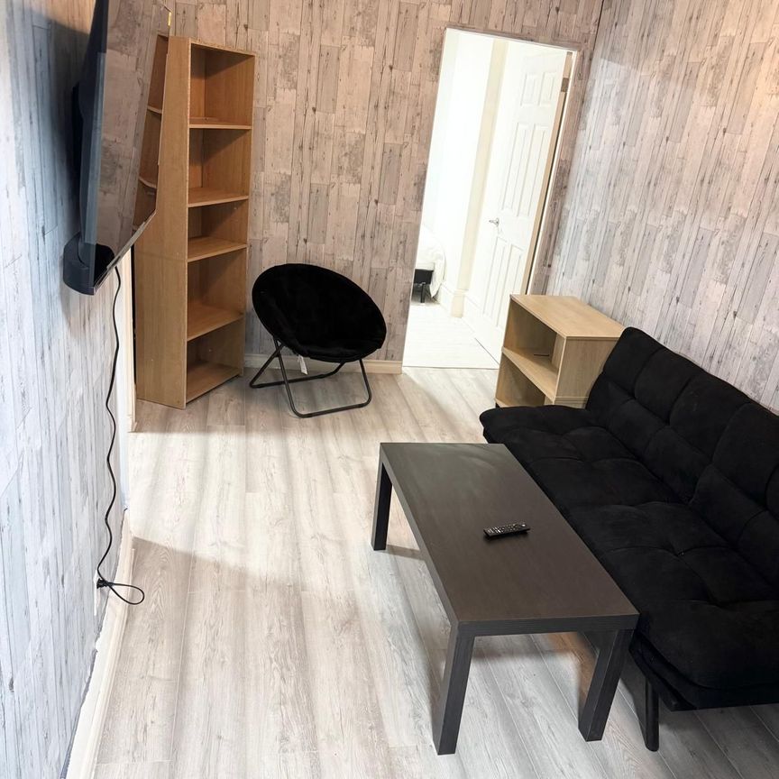 For Lease - 344 Richmond Street Unit# 3, London East, Ontario - Photo 1