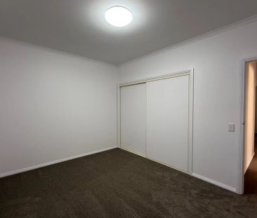 Unit 3/12 Saint Street, - Photo 2