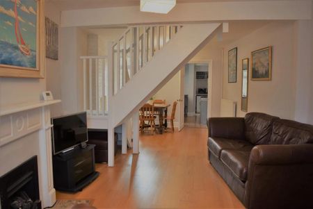 2 bedroom terraced house to rent - Photo 4