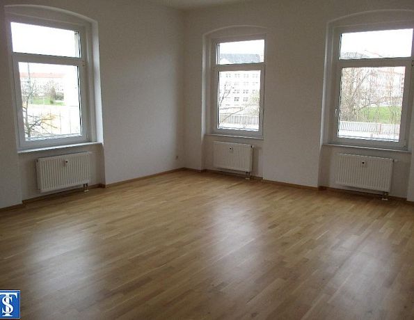 Helle 3 Zimmer Wohnung mit Einbauküche - Photo 1