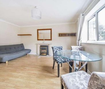 The Birches, Swindon, SN3 - Photo 3