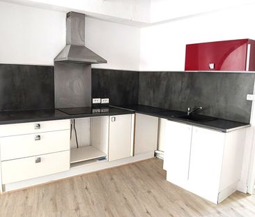Location Appartement 3 pièces 68m² - Photo 3