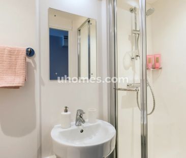 Bronze Studio - Photo 4