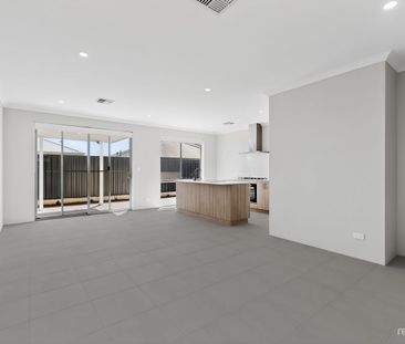 Modern Living, Prime Location - Photo 6