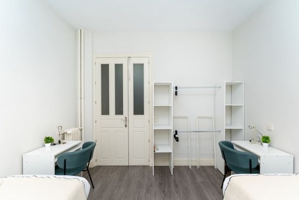 Calle de Blasco de Garay, Madrid, Community of Madrid 28015 - Photo 1