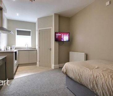 Studio to rent - Photo 6