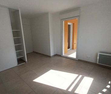 location Appartement T3 DE 61.7m² À NIMES - Photo 4