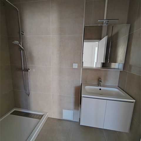 Location Appartement 77.1 M² SAINT-LOUIS 1 060 € - Photo 1