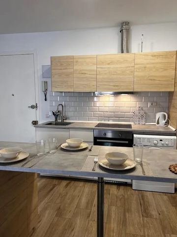 Calle de Fomento, Madrid, Community of Madrid 28013 - Photo 4