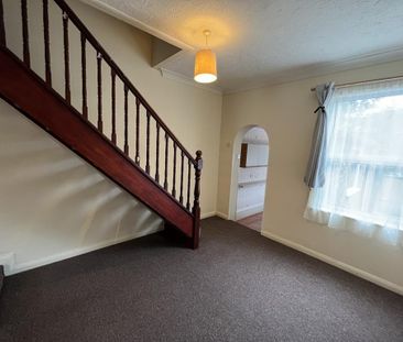 2 bedroom terraced house to rent - Photo 2