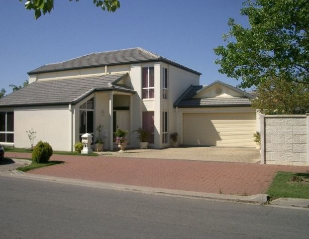 Open the Door to Space and Serenity - Photo 1