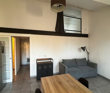 Location Appartement 3 pièces 50m² NIMES 30900 - Photo 2