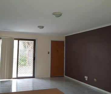 Private, Peaceful & Perfectly Located - Beautiful 2-Bedroom Unit - Photo 1