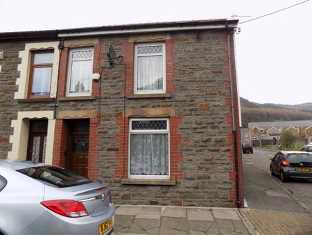 3 bedroom terraced house to rent - Photo 5