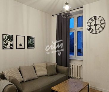 Mieszkanie dwupokojowe w odnowionej kamienicy - Фото 2