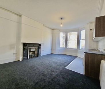 1 bedroom bedsit to rent - Photo 3