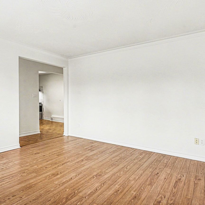 For Lease - 1 Forty First Street Unit# Upper, Toronto, Ontario - Photo 1