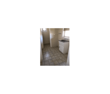 Neat and tidy family home! - Photo 6