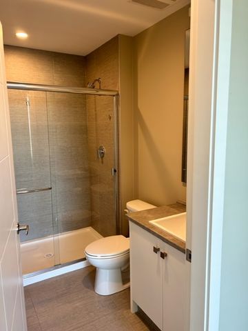 LINDY'S APTS - 109 - L109 - Photo 5