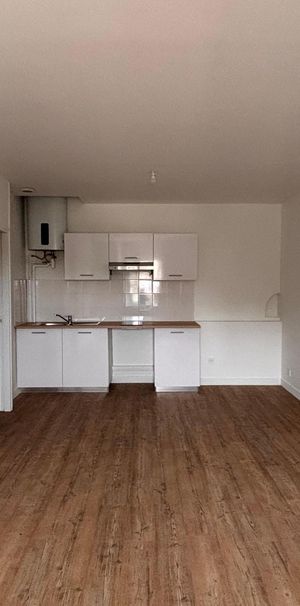 Location Appartement 1 pièce 26m² BORDEAUX 33000 - Photo 1