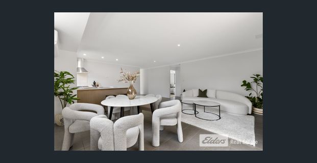 Bright and Spacious Family Living - Photo 1