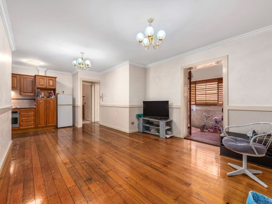 4/59 Leichhardt Street, Spring Hill QLD 4000 - Apartment For Rent - $575 | Domain - Photo 1