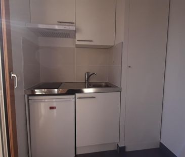 location Appartement T1 DE 30.75m² À PARIS - Photo 2