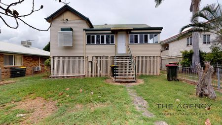 Conveniently Located Home! - Photo 4