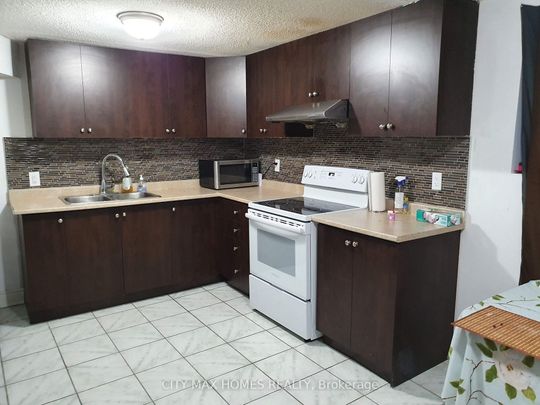 For Lease - 20 Windmill Boulevard Unit# Bsmt, Brampton, Ontario - Photo 1