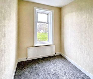 3 bed upper flat to rent in NE31 - Photo 3