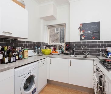 Beautifully presented one bedroom flat To Let in Ealing - Photo 6