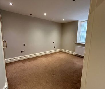 3 Bed Flat, Wethersfield Road, CH43 - Photo 4