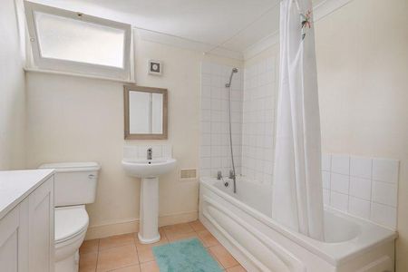 2 bedroom duplex to rent - Photo 3