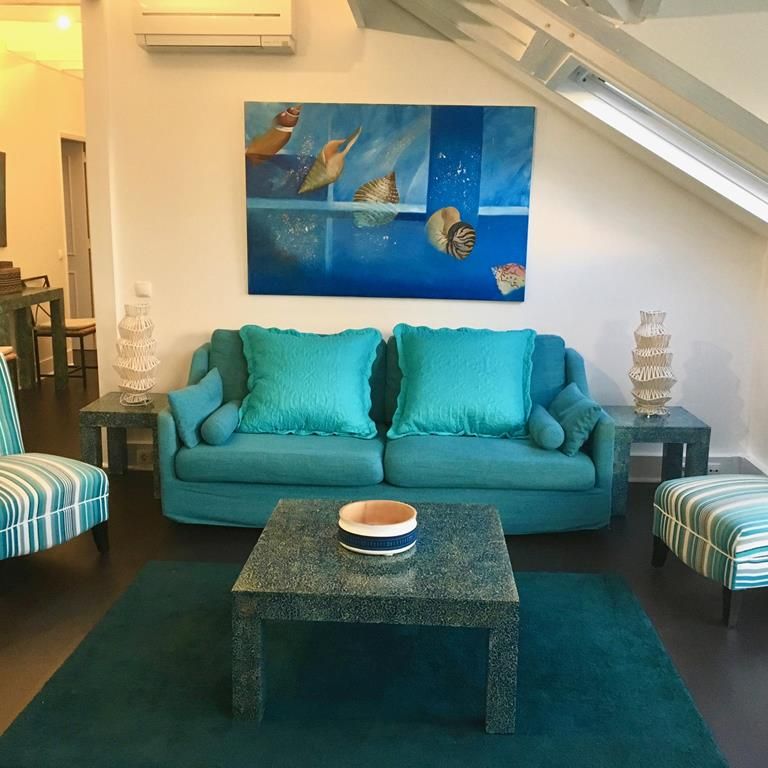 Apartamento T2 em palacete na primeira linha junto ao mar na Azarujinha - Photo 1
