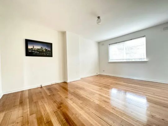 2Bedrooms, 1Bathrooms - Photo 1