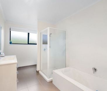 Comfortable Villa Close to Sorell Amenities - Photo 6