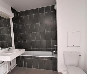 Location Appartement 2 pièces 50m² CORBEIL ESSONNES 91100 - Photo 5