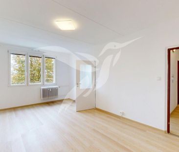 Pronájem bytu 2+1 60 m2 - Fotografie 4