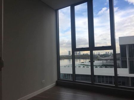 3 Bedrooms Apartment with tile floor! - Photo 4