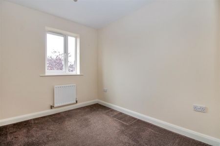 2 bedroom House To Let - Photo 2