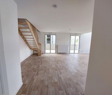 location Appartement T5 DE 138.1m² À BORDEAUX - Photo 6