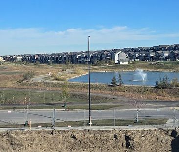 Carringford Rd NW, Calgary - Photo 4