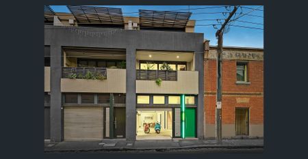 New York–Style Living with Sustainable Soul in the Heart of Fitzroy - Photo 3