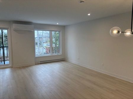 651 Av. Forest, apt. 101 - Photo 2