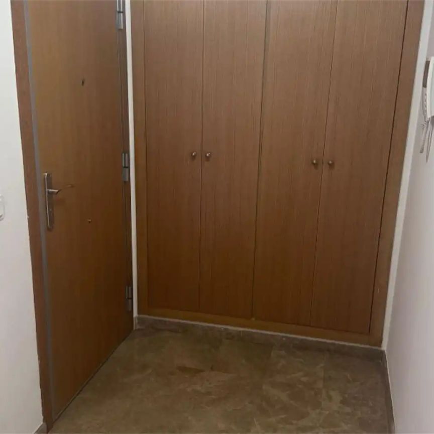 Piso de alquiler en Carrer de la Savina, 11, Parc Central - Photo 1