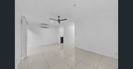 Coastal Living in Prime Area! - Photo 5