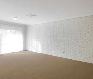 Two Bedroom Duplex in East Dubbo - Photo 4