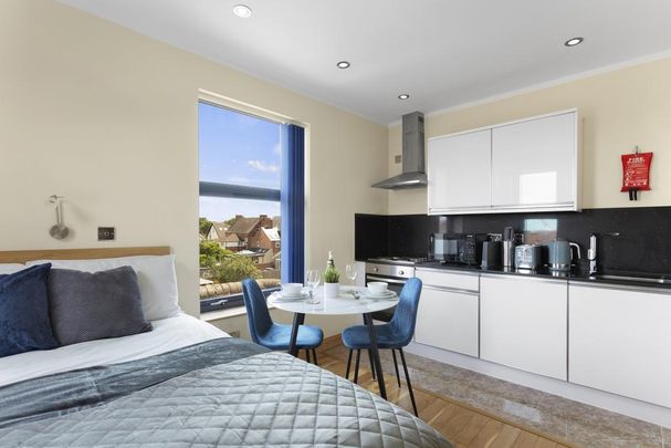 Studio to rent - Photo 1